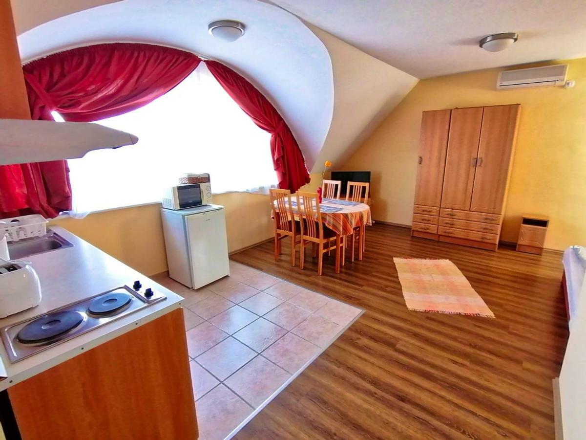 Villa Aida Apartman Hajdúszoboszló Extérieur photo