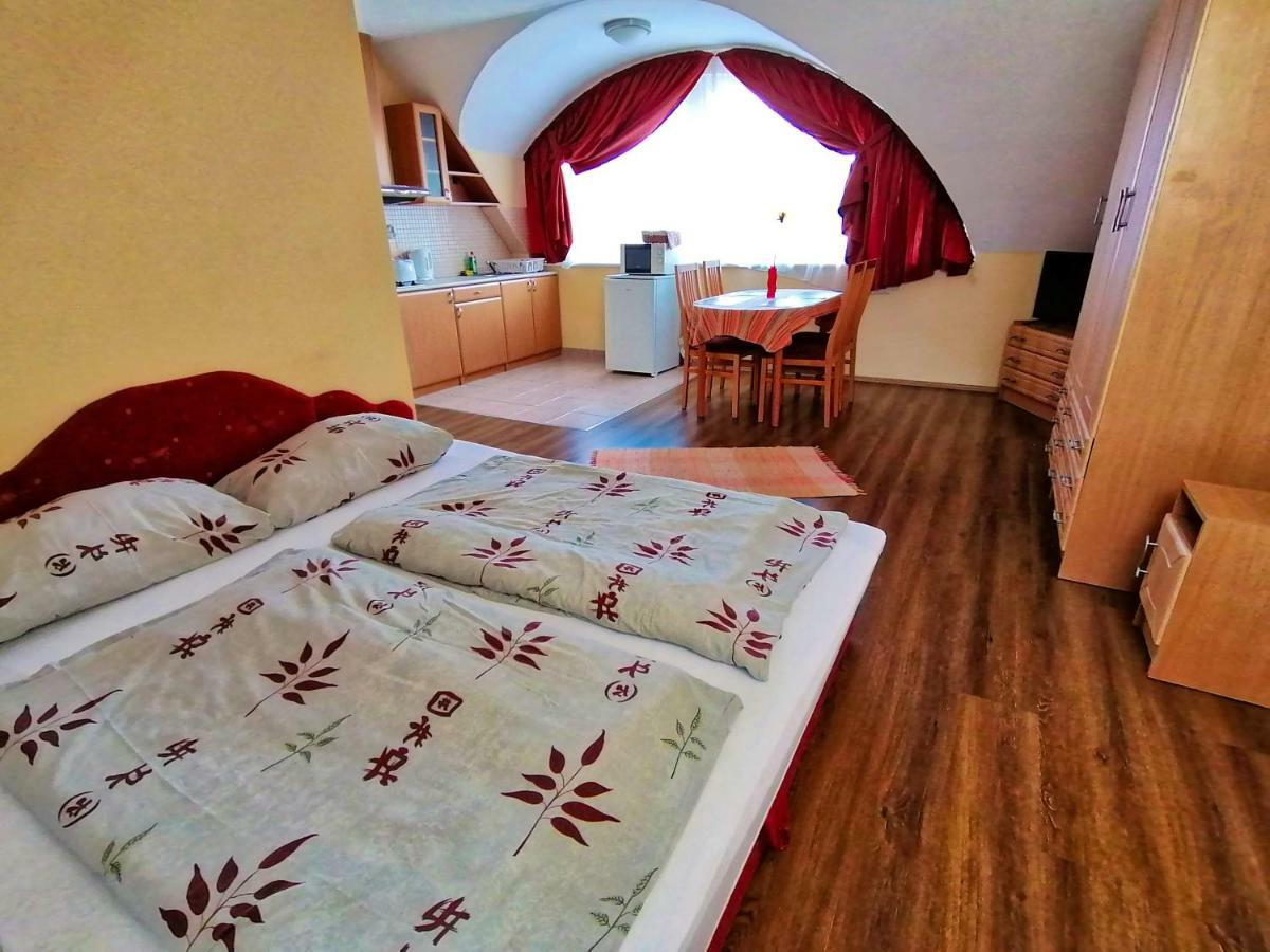 Villa Aida Apartman Hajdúszoboszló Extérieur photo