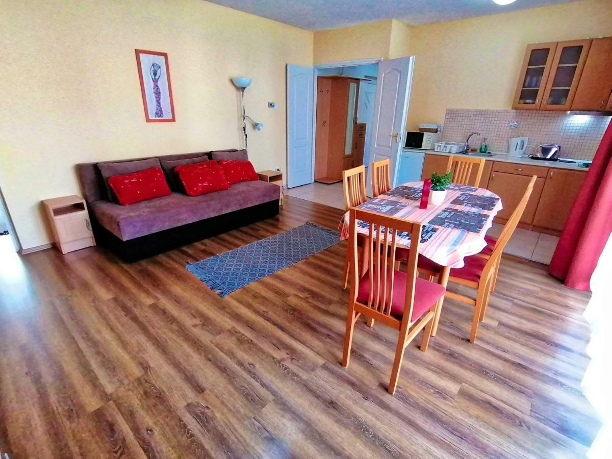 Villa Aida Apartman Hajdúszoboszló Extérieur photo