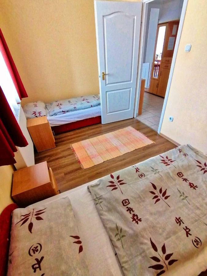 Villa Aida Apartman Hajdúszoboszló Extérieur photo