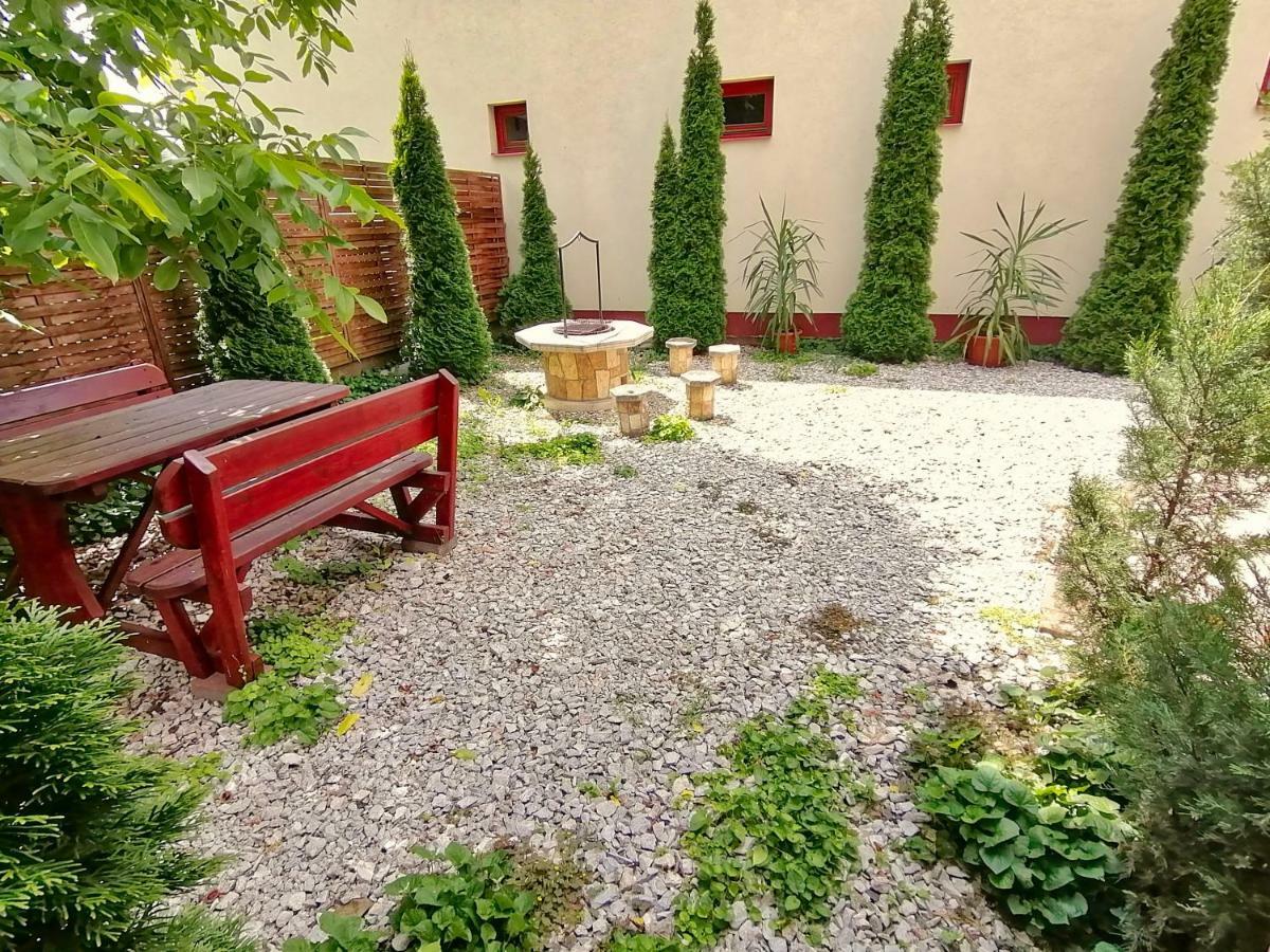 Villa Aida Apartman Hajdúszoboszló Extérieur photo