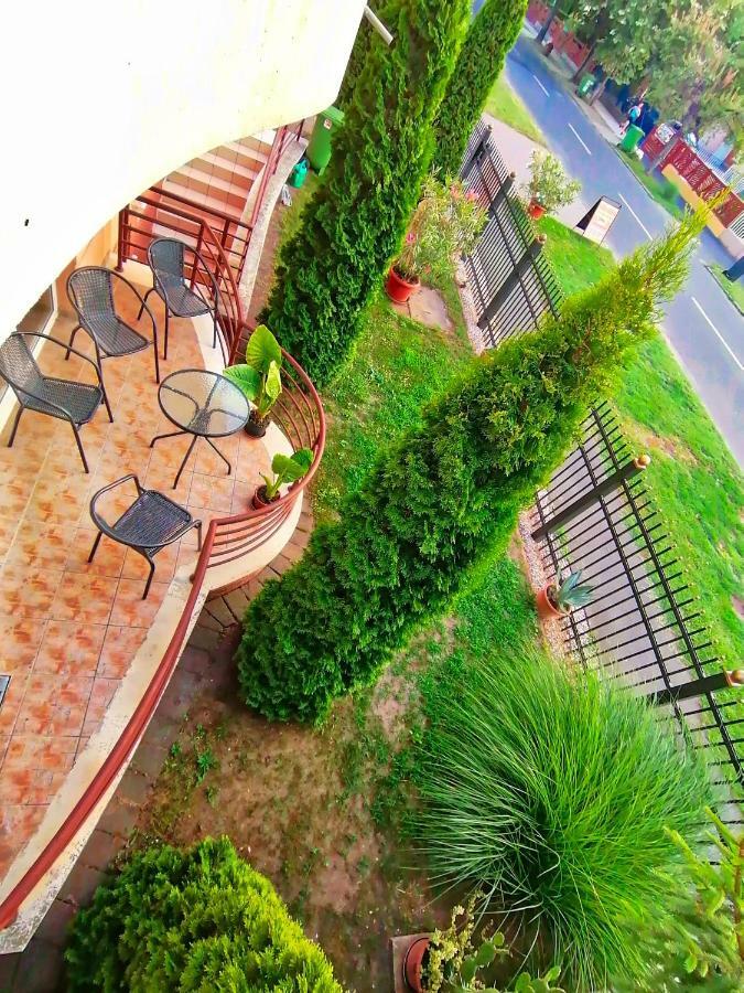 Villa Aida Apartman Hajdúszoboszló Extérieur photo