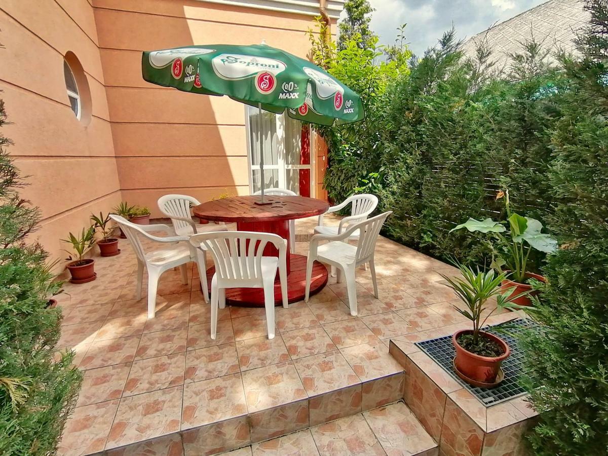 Villa Aida Apartman Hajdúszoboszló Extérieur photo